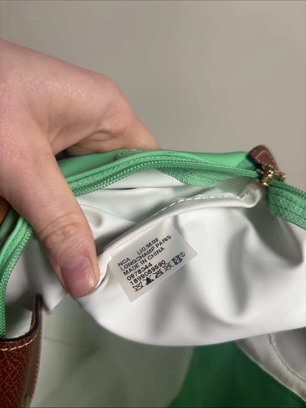 Longchamp Le Pliage Large Nylon Tote in Pistachio - Picture 11 of 13